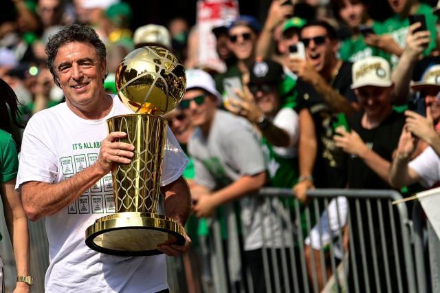 yl23455永利最新网址-绿军夺冠卖队!首发10亿合同在身 老板见好就收